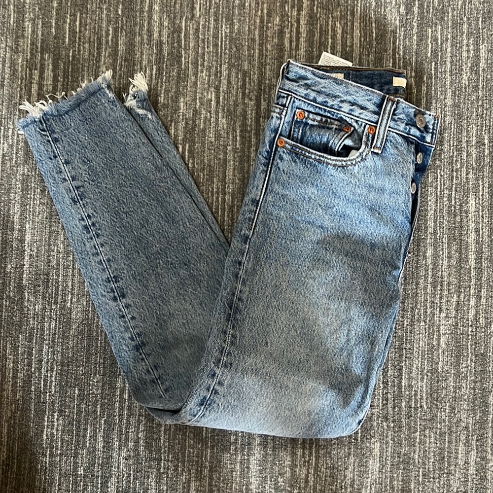 Levi's Straight Leg Jeans - Light Blue Denim